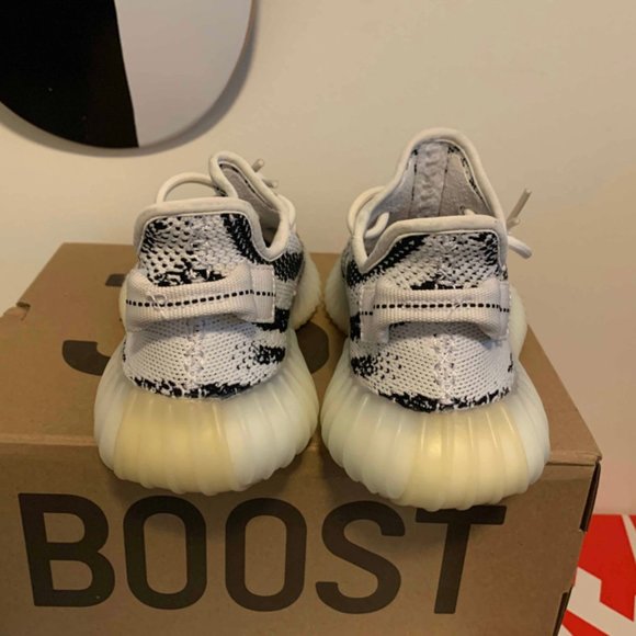 Adidas Yeezy Boost 350 V2 Zebra
